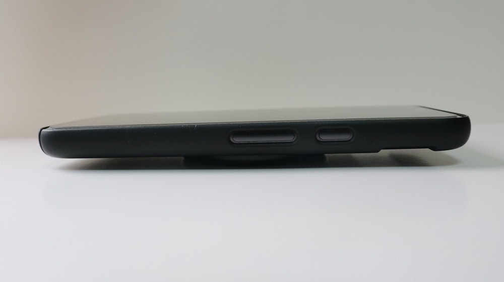 Andobilスマホリングは平置き可能