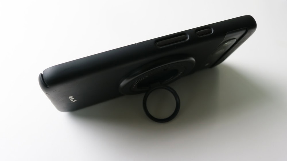 スマホリングで横向きも可能