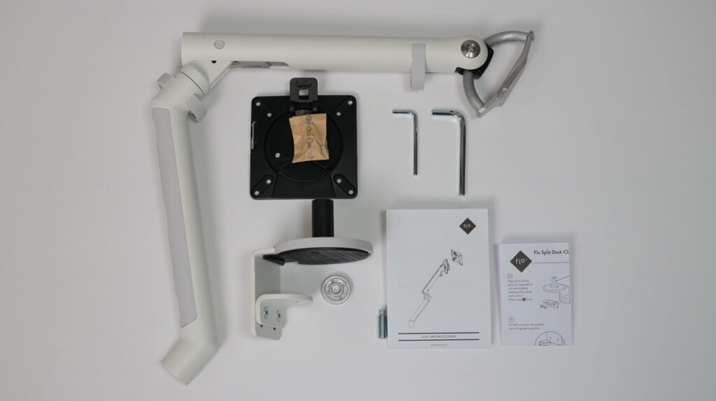 flo monitor armの同梱品