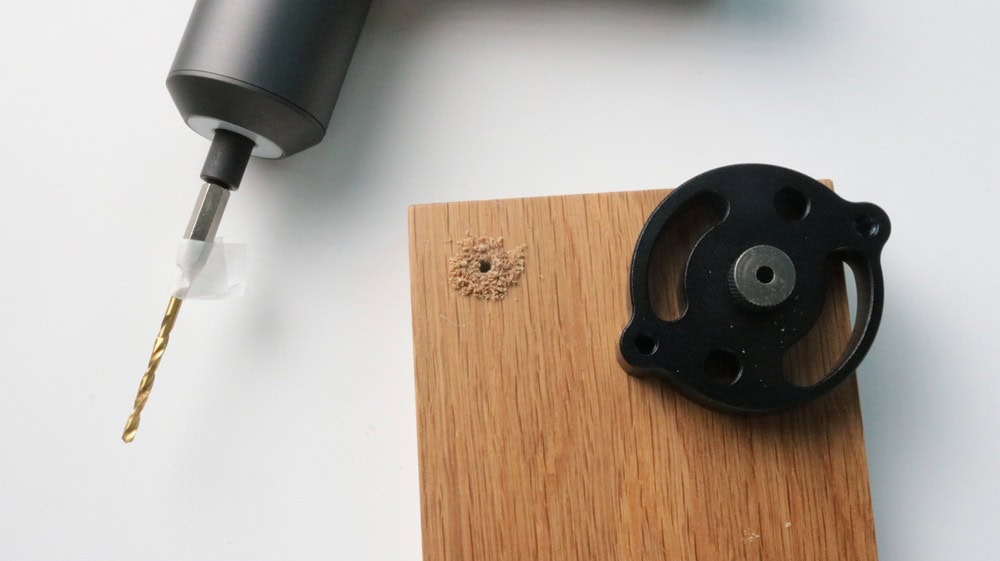 鬼目ナット化のために下穴を開ける